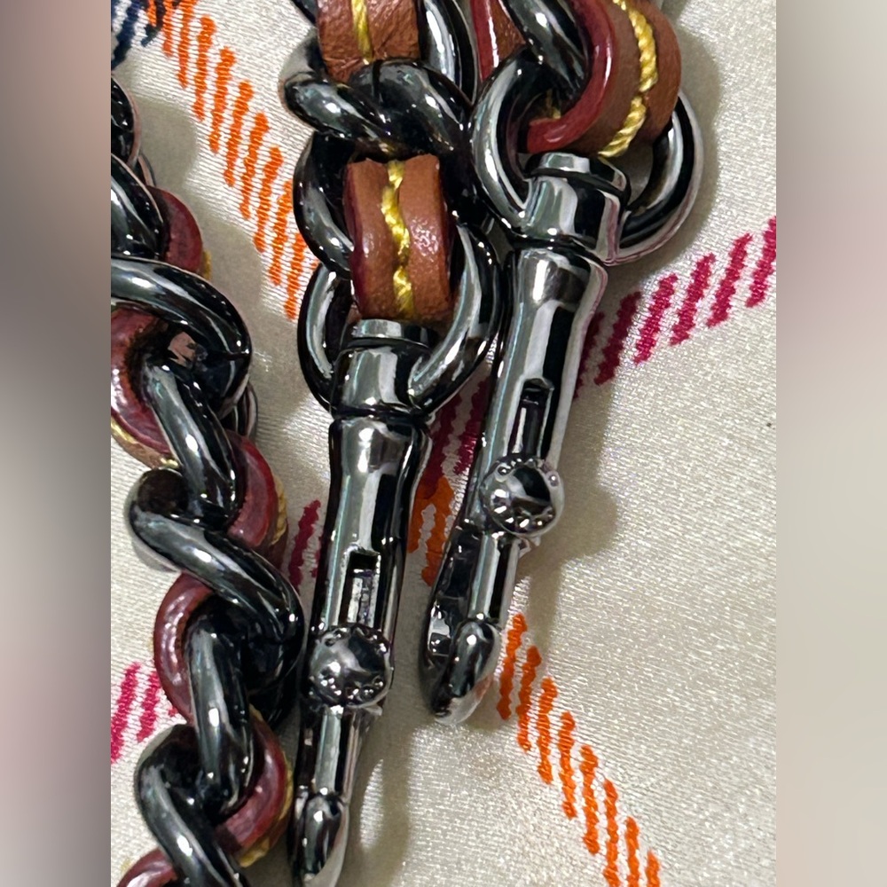 COACH 1941 Dinky Chain Strap in Gunmetal (mirrored) - Picture 5 of 6